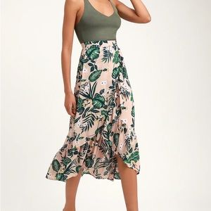 Island State of Mind Blush Tropical Print Ruffled Midi Skirt size S